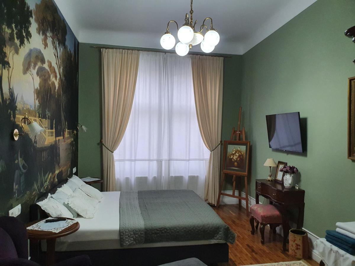 Elisabeth Apartment Орадя Екстер'єр фото